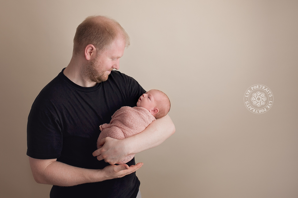 newborn-photographer-lancaster-pa-lvr-portraits-3601