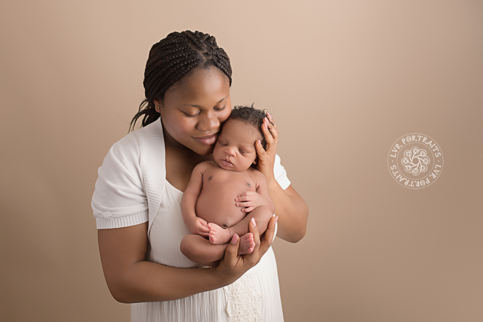 Lancaster PA newborn photographer, Lancaster County Newborn Photographer, black baby boy with mom