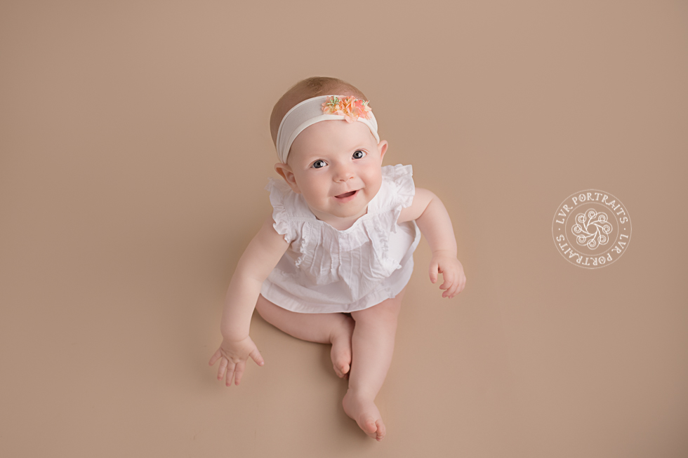 baby photographer, lancaster pa, baby girl with pink headband