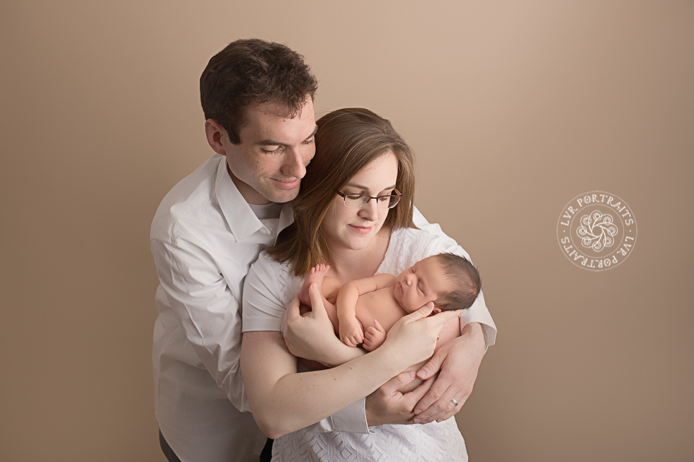 newborn baby photographer, Lancaster PA, mom and dad with baby