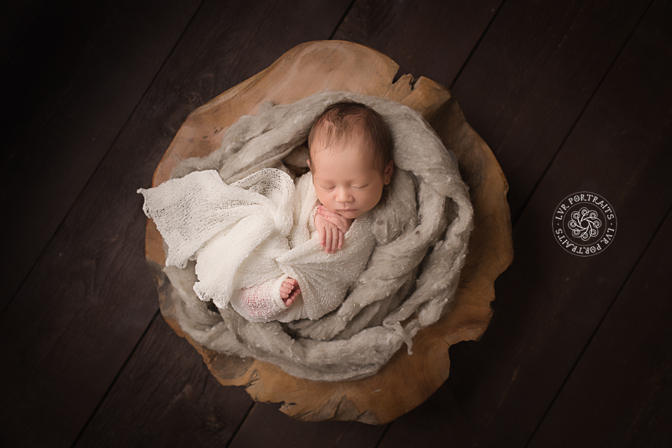infant photographer, newborn boy, wood bowl