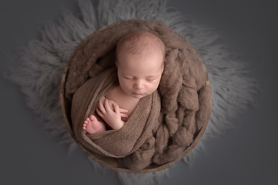 Edward's newborn photos by LVR Portraits